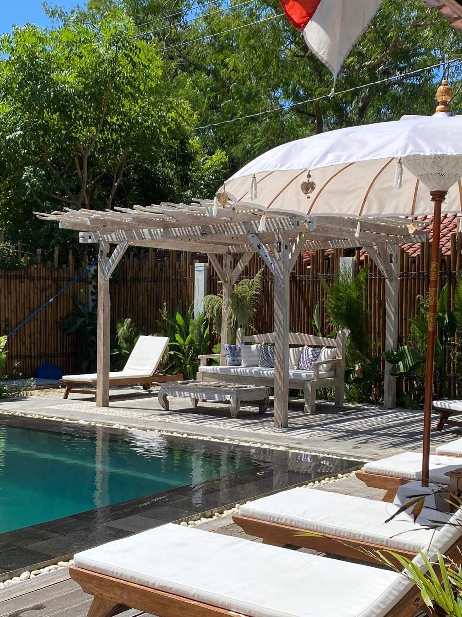 Lost Paradise Gili Gili Trawangan Exterior photo
